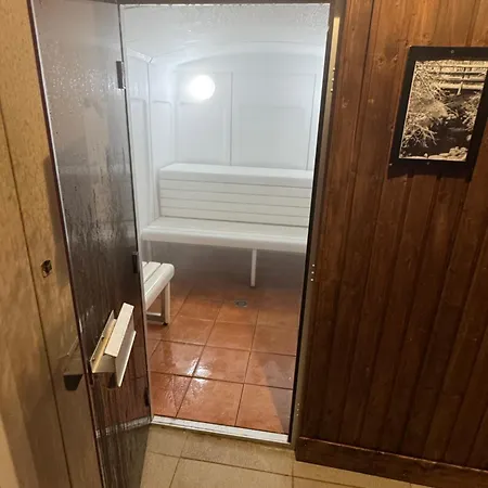 6-person With Pool Apartamento
